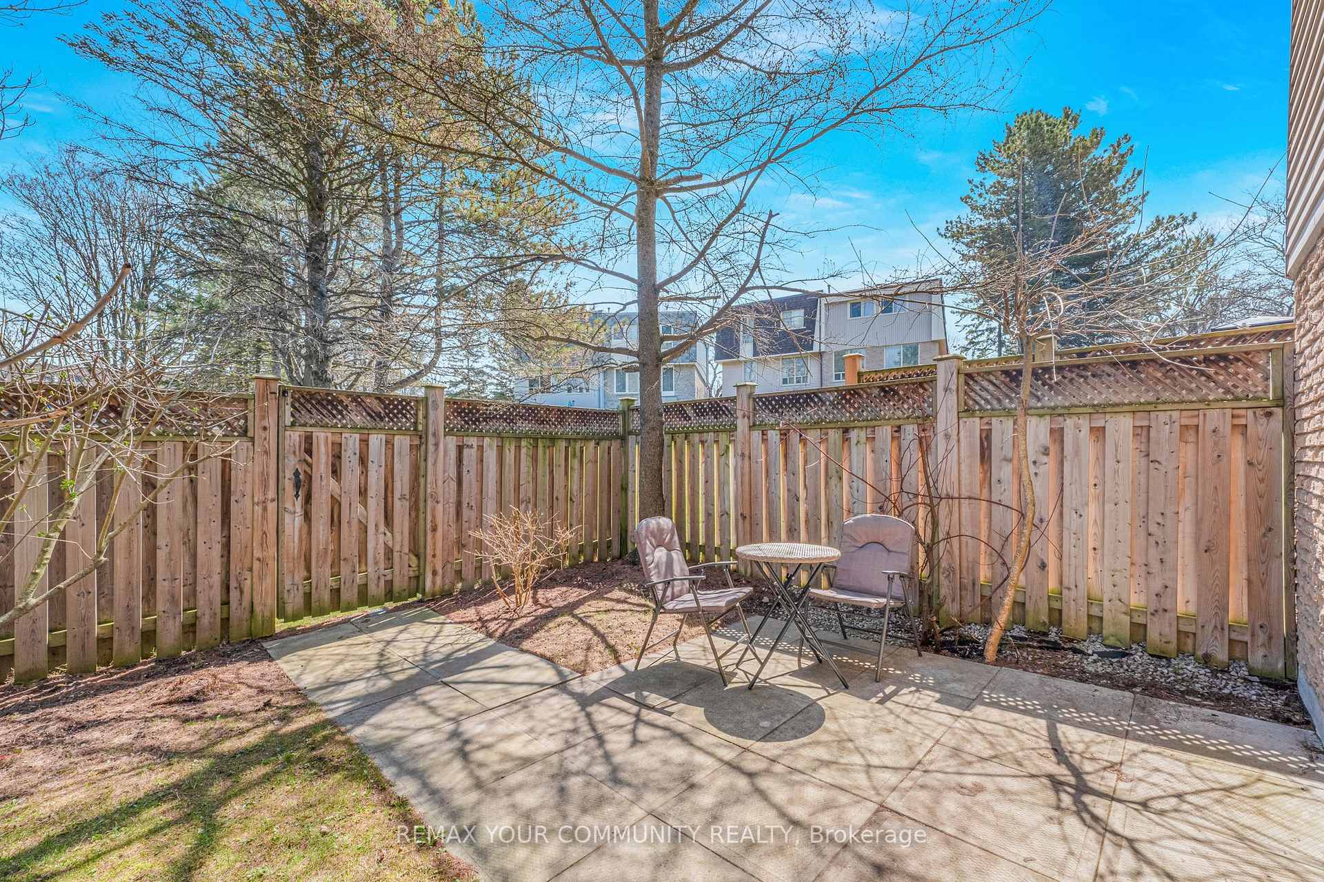 Photo 39 of 97 Poplar Crescent, Aurora, Aurora Highlands — HOMEH