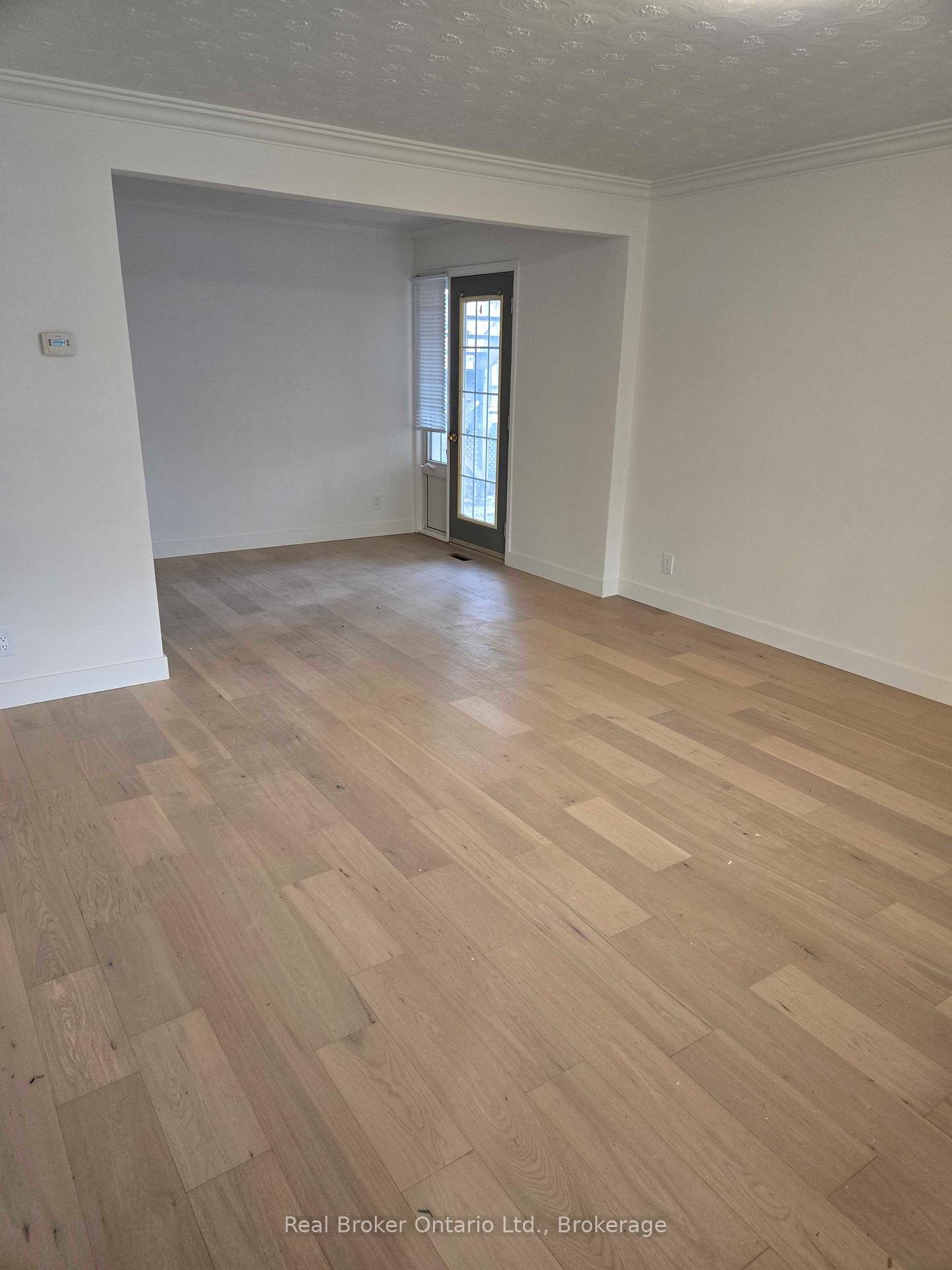 Photo 3 of Unit Main Level, 61 Vanier Drive, Guelph, Dovercliffe Park/Old University — HOMEH