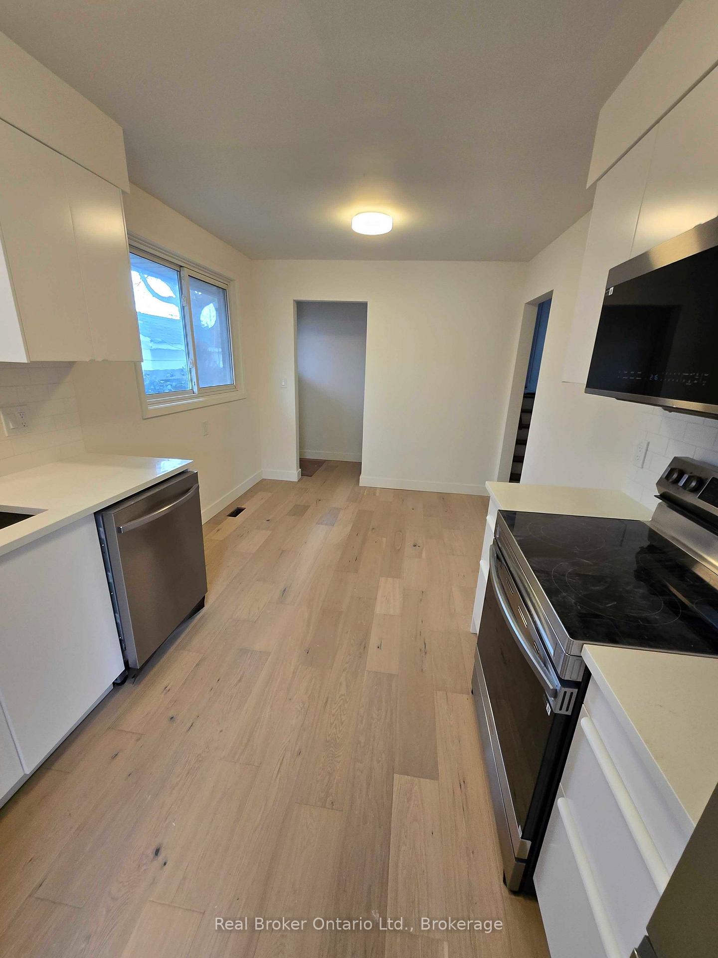 Photo 4 of Unit Main Level, 61 Vanier Drive, Guelph, Dovercliffe Park/Old University — HOMEH