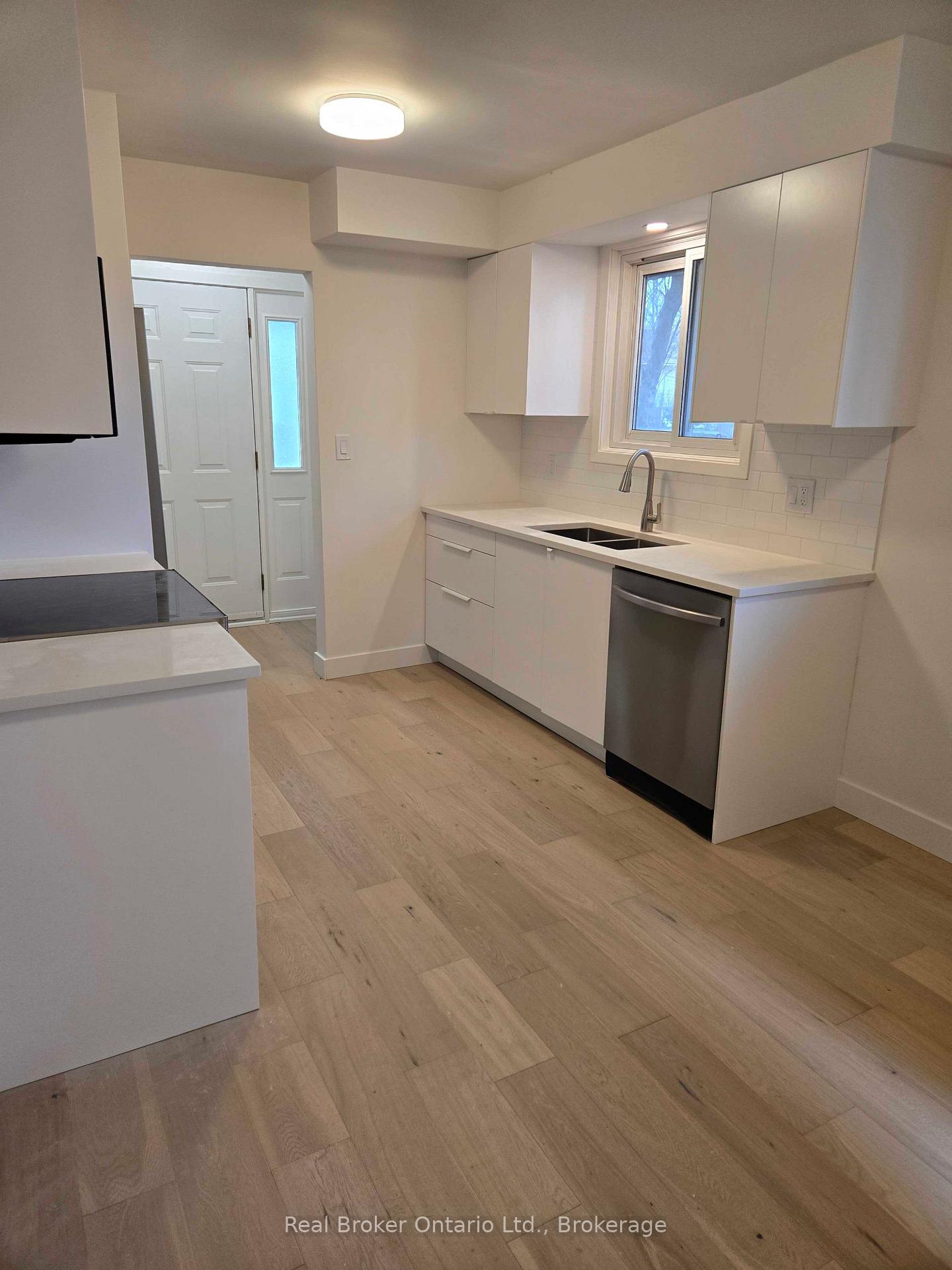 Photo 5 of Unit Main Level, 61 Vanier Drive, Guelph, Dovercliffe Park/Old University — HOMEH