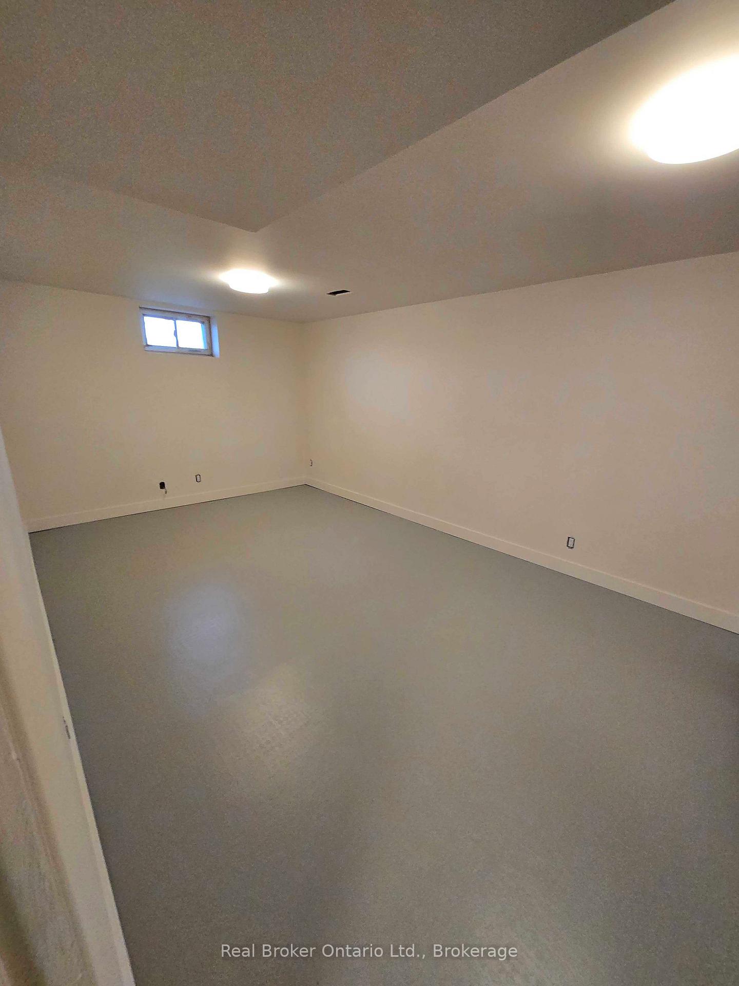 Photo 6 of Unit Main Level, 61 Vanier Drive, Guelph, Dovercliffe Park/Old University — HOMEH