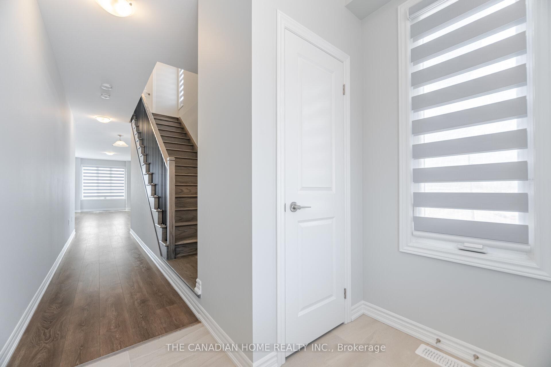 Photo 5 of 3072 Robert Lamb Boulevard, Oakville, Joshua Meadows — HOMEH
