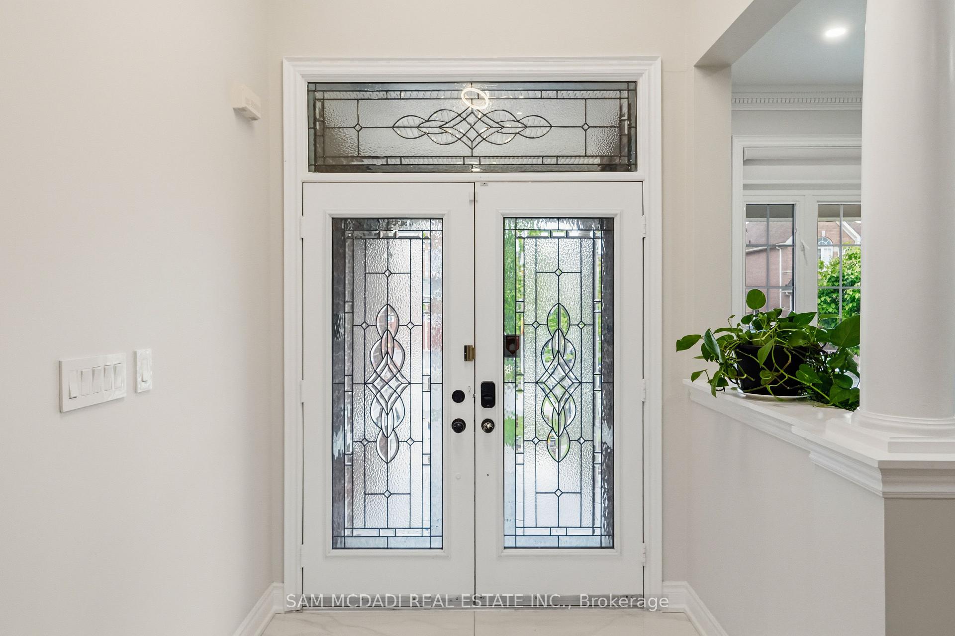 Photo 3 of 3259 Alpaca Avenue, Mississauga, Churchill Meadows — HOMEH