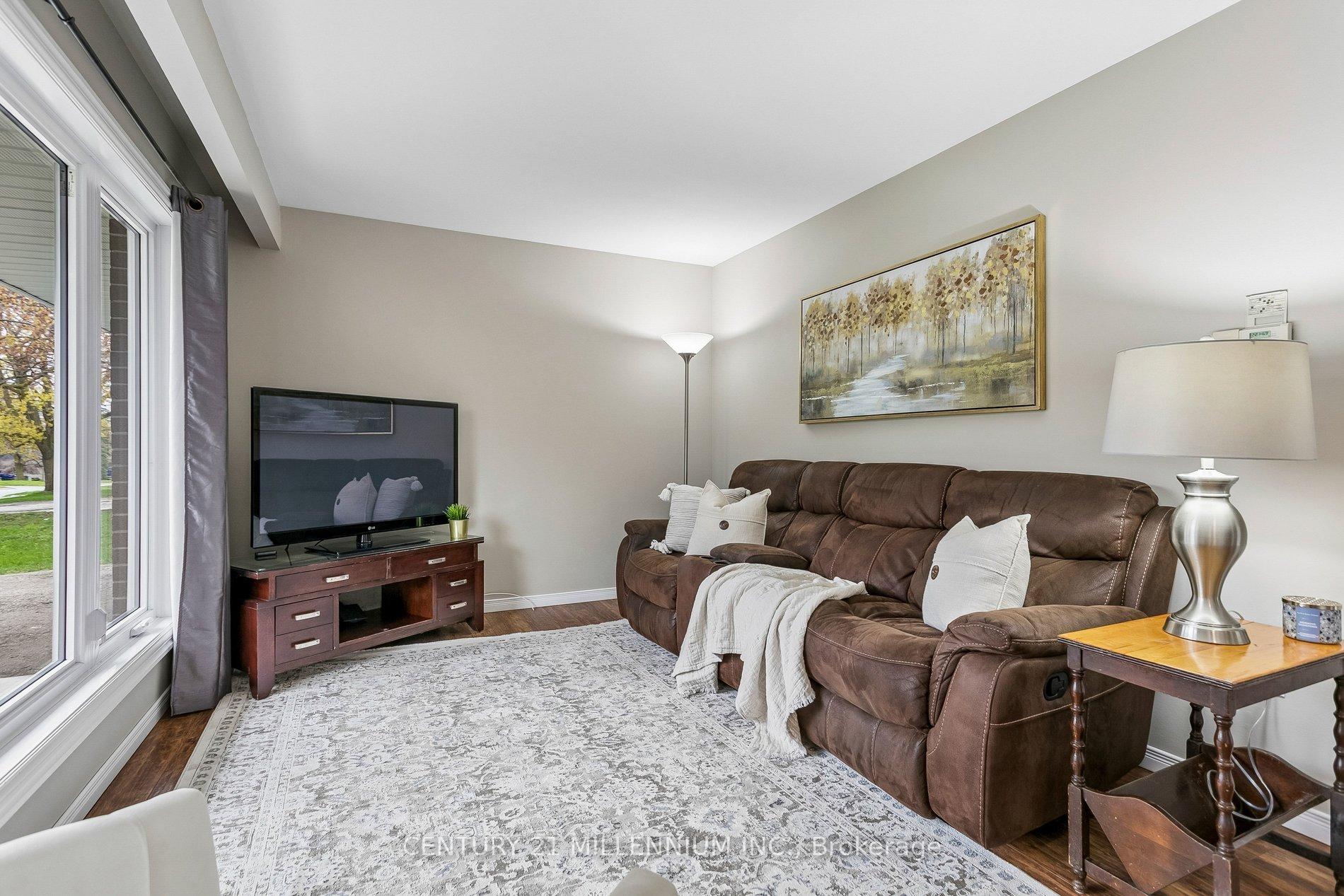 Photo 9 of 86 Dawson Road, Orangeville — HOMEH
