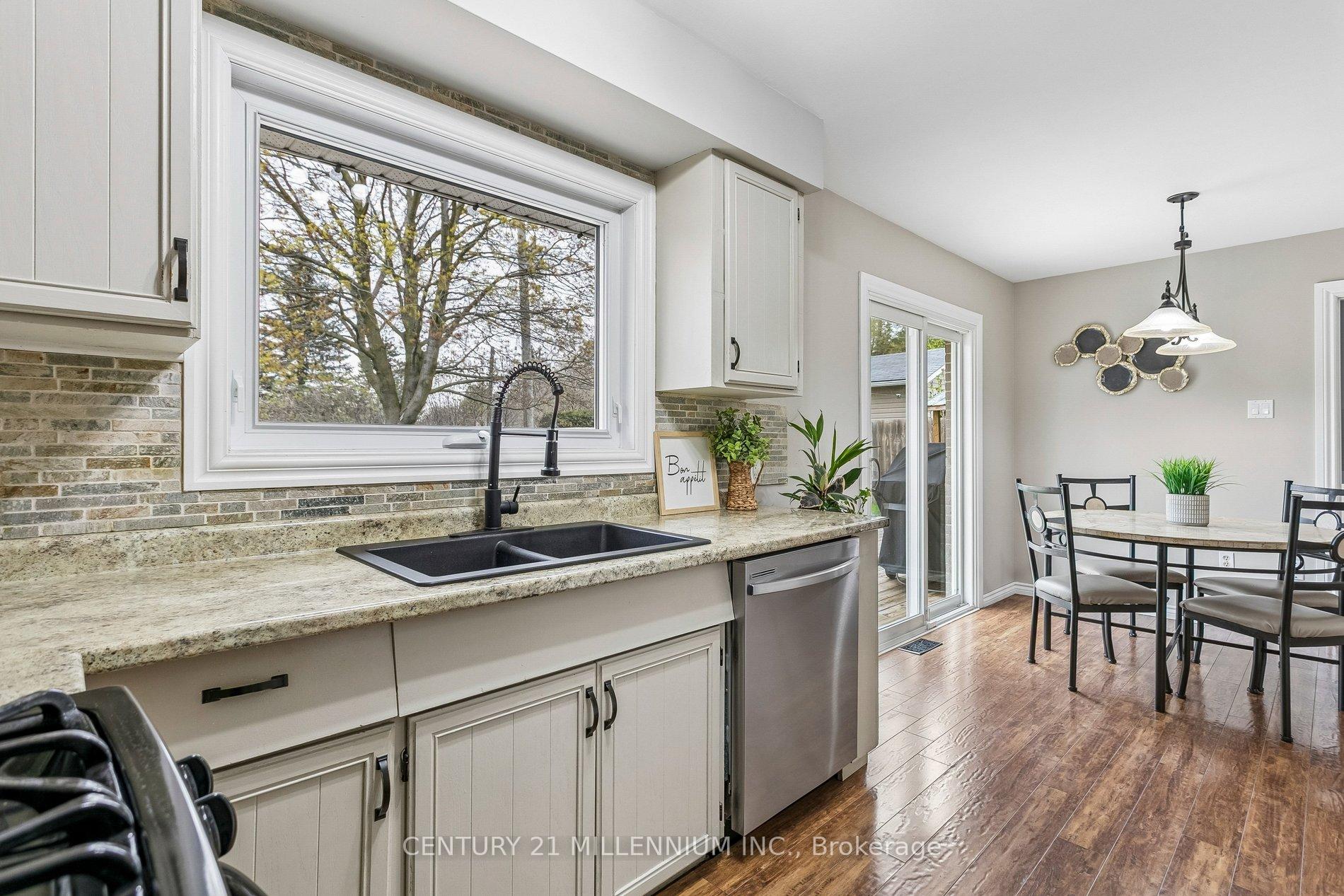 Photo 20 of 86 Dawson Road, Orangeville — HOMEH
