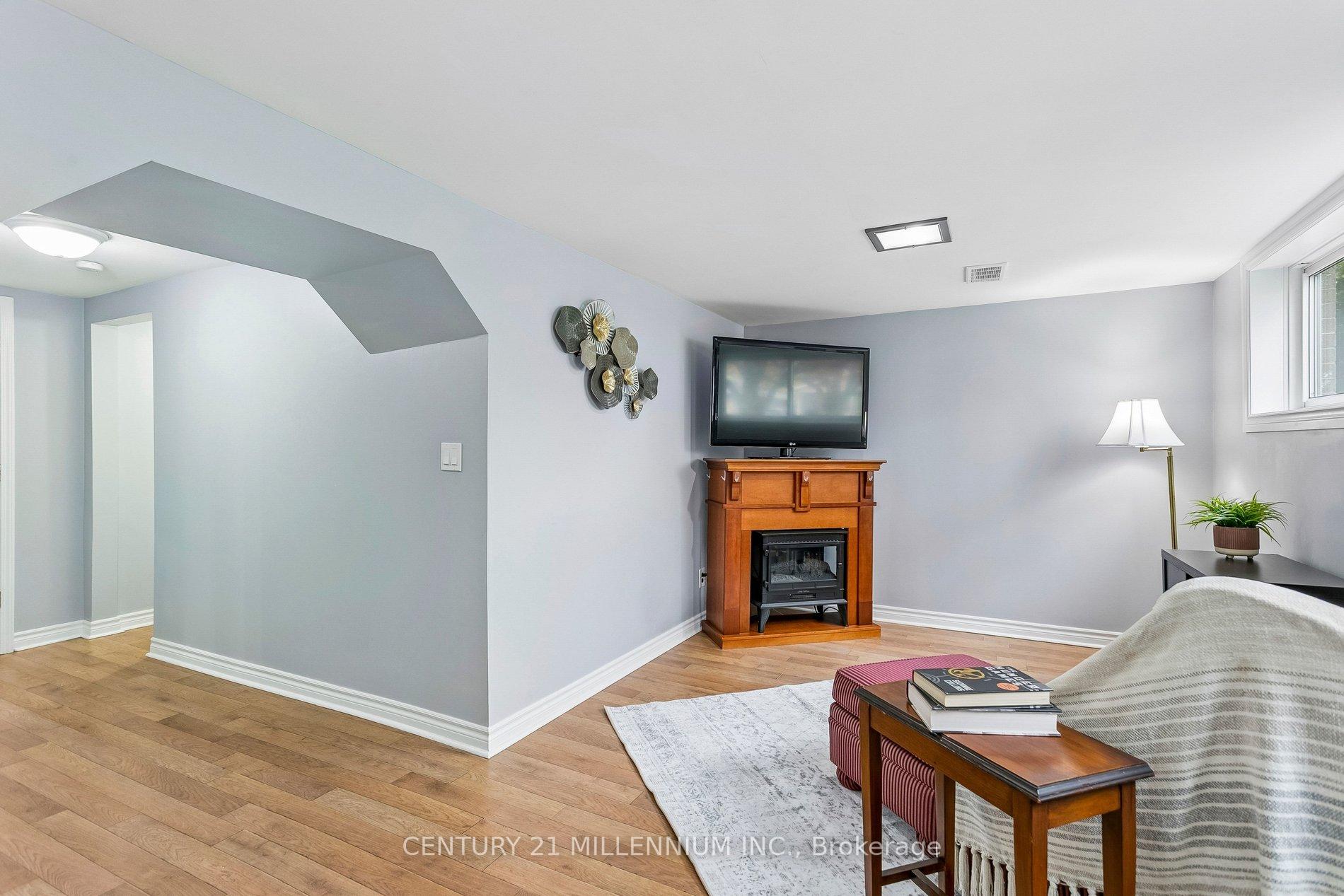 Photo 37 of 86 Dawson Road, Orangeville — HOMEH