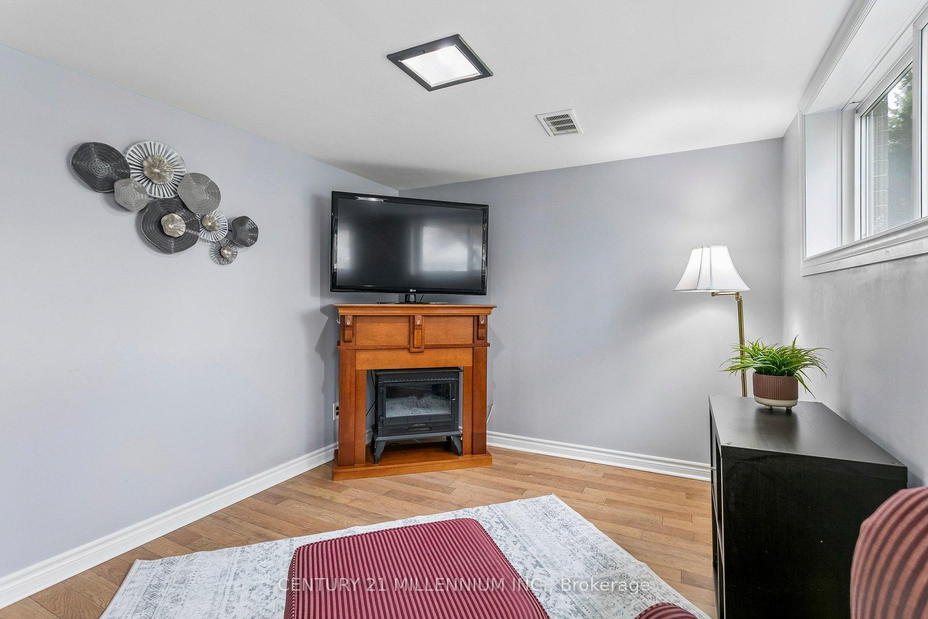 Photo 39 of 86 Dawson Road, Orangeville — HOMEH