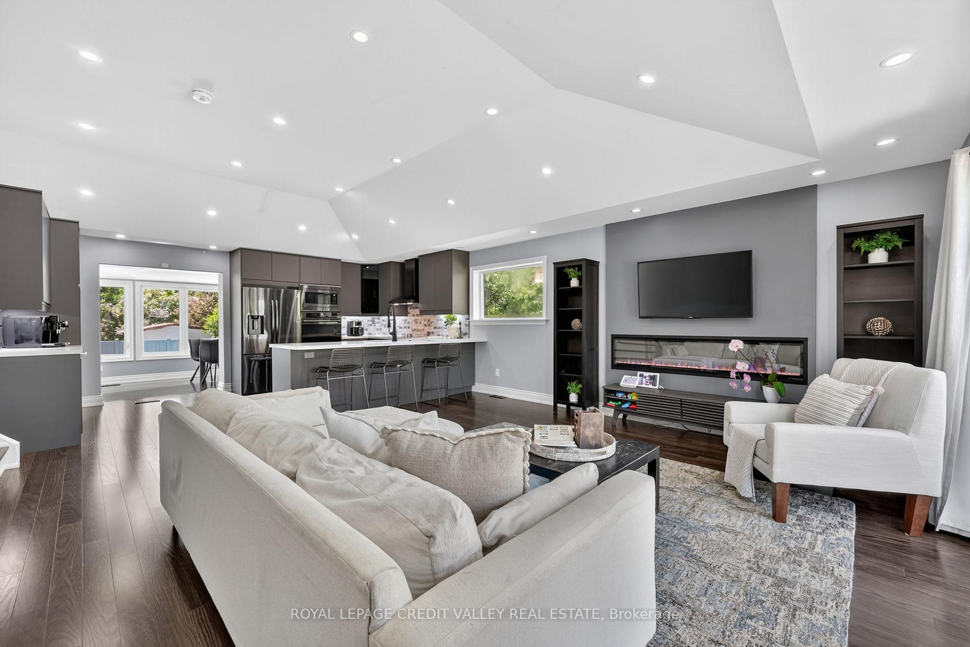 Photo 8 of 46 Duncan Bull Drive, Brampton, Brampton East — HOMEH