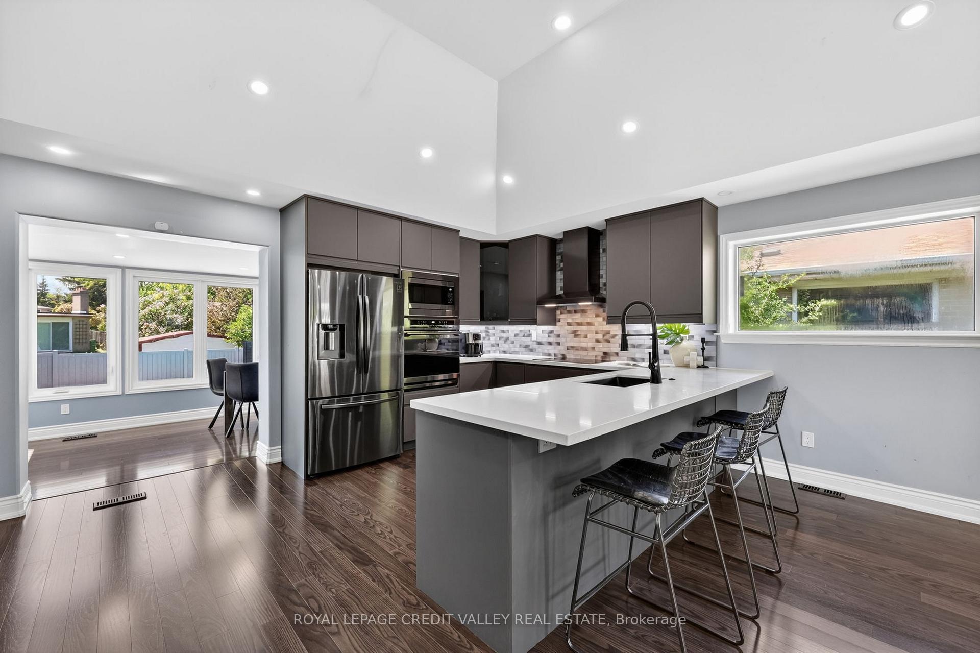 Photo 16 of 46 Duncan Bull Drive, Brampton, Brampton East — HOMEH
