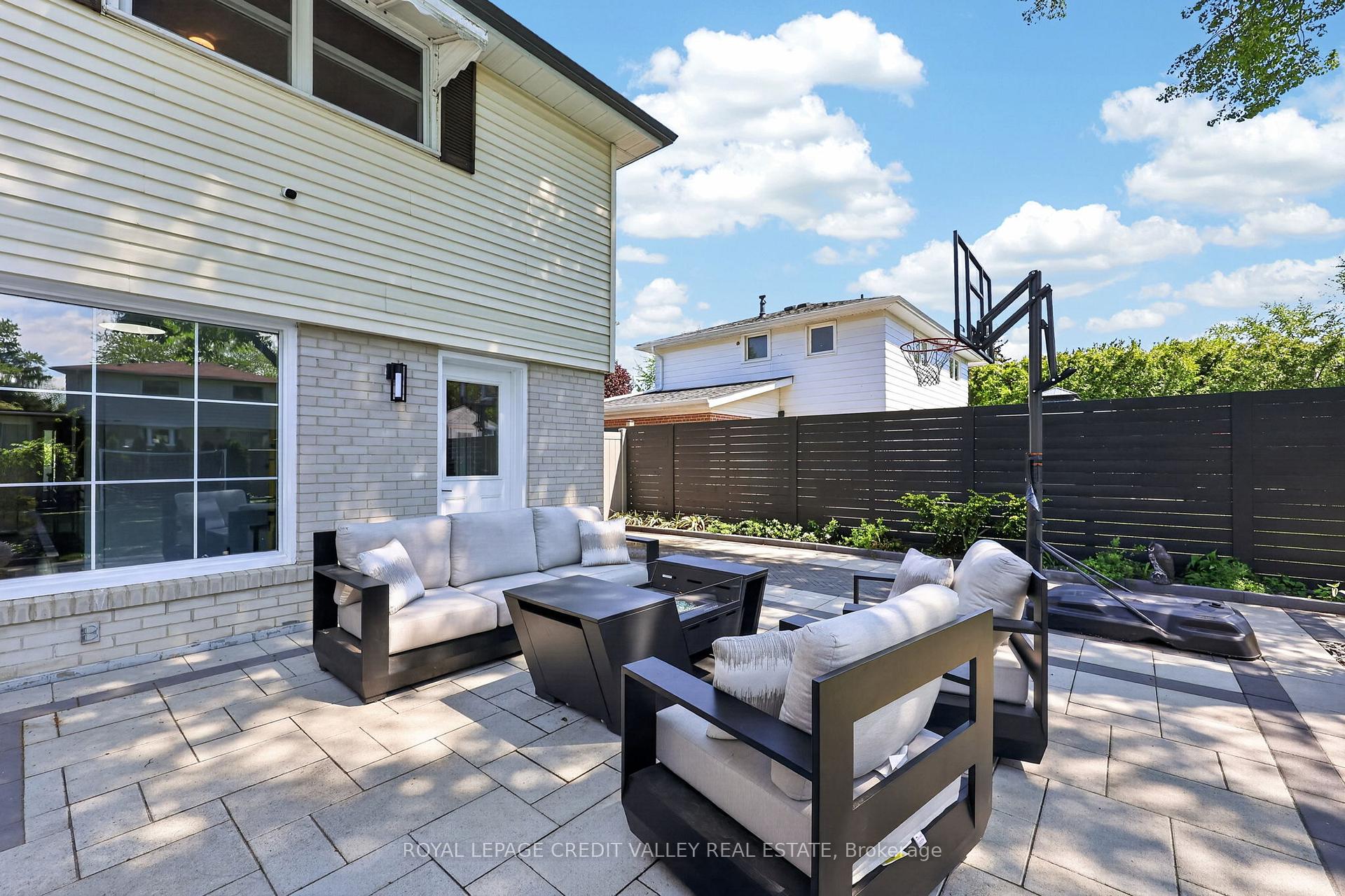 Photo 40 of 46 Duncan Bull Drive, Brampton, Brampton East — HOMEH