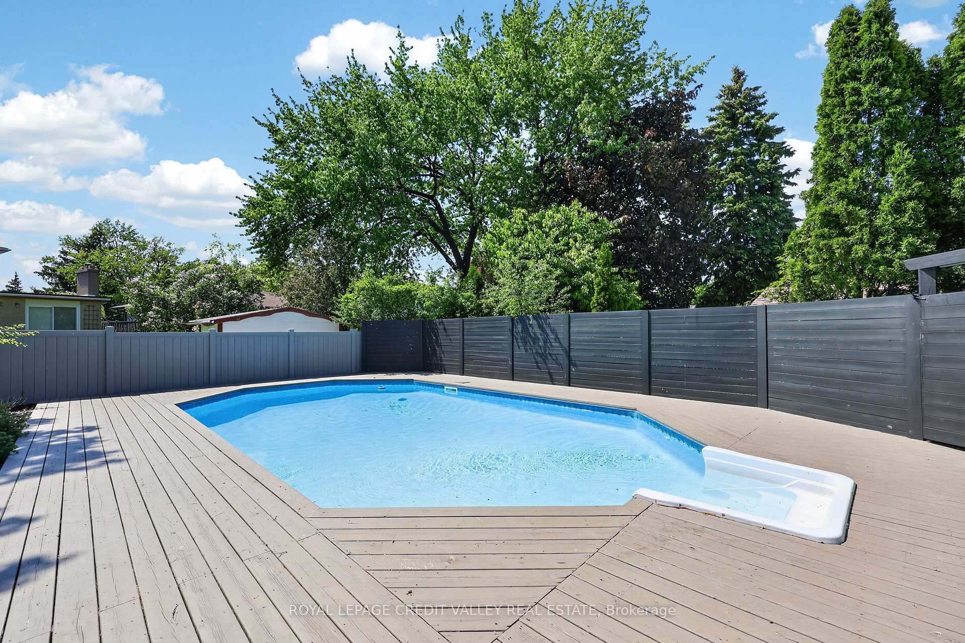 Photo 43 of 46 Duncan Bull Drive, Brampton, Brampton East — HOMEH