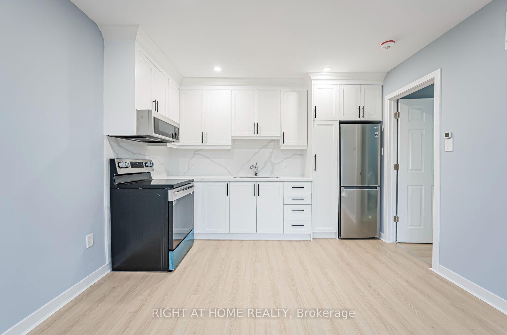 Photo 10 of Unit MAIN, 250 Beechy Drive, Richmond Hill, Crosby — HOMEH