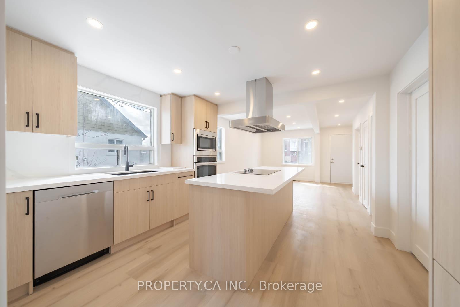Photo 3 of 46 McMurchy Avenue N, Brampton, Downtown Brampton — HOMEH