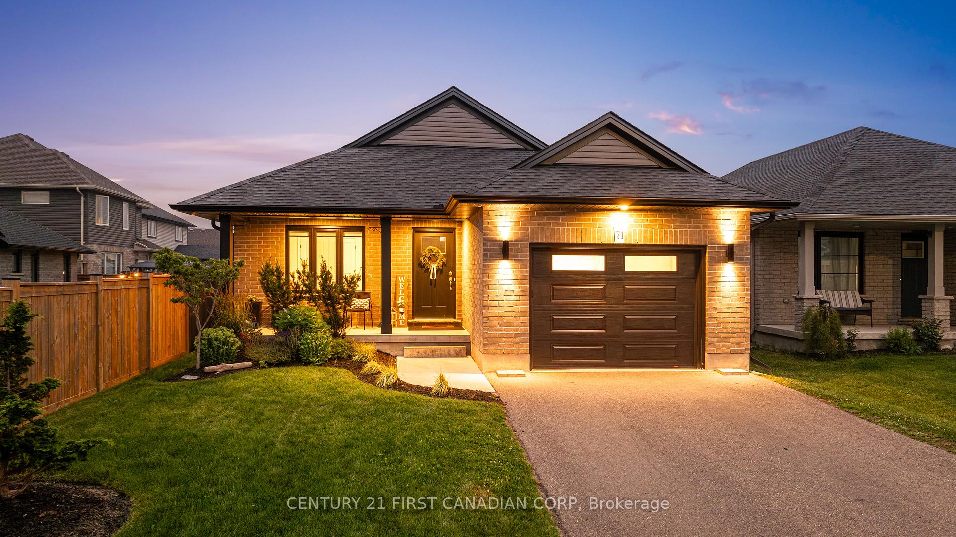 Photo 2 of 71 Renaissance Drive, St. Thomas — HOMEH
