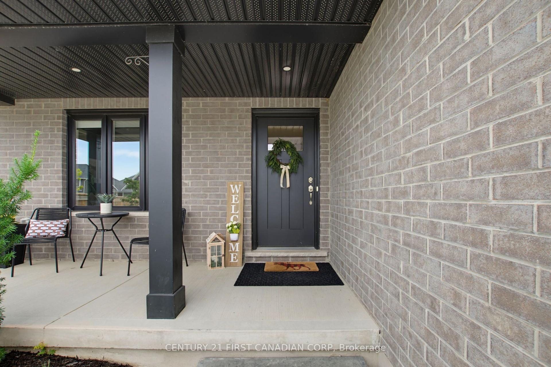 Photo 5 of 71 Renaissance Drive, St. Thomas — HOMEH