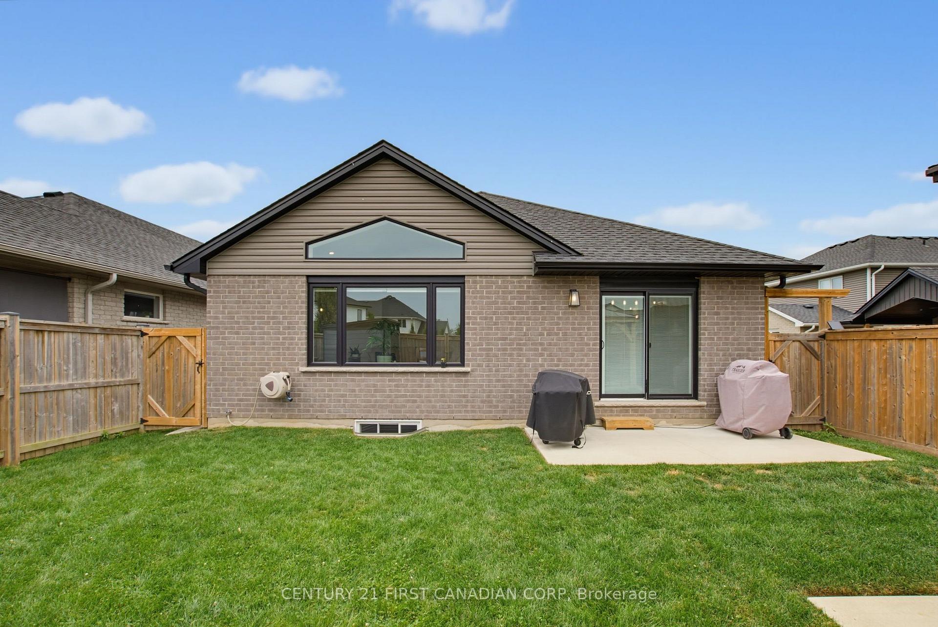 Photo 40 of 71 Renaissance Drive, St. Thomas — HOMEH