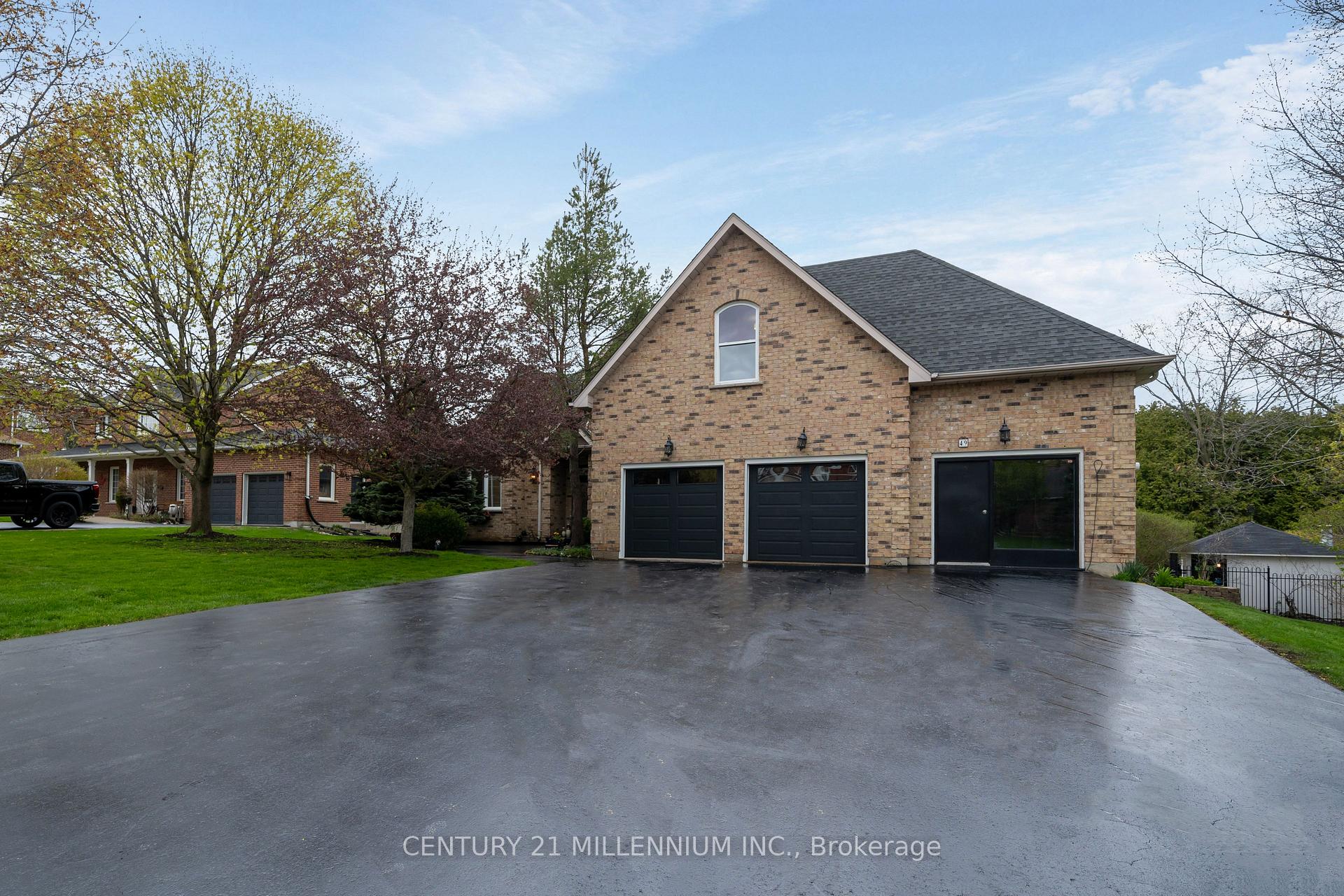 Photo 3 of 49 Waterford Drive, Erin, Hillsburgh — HOMEH