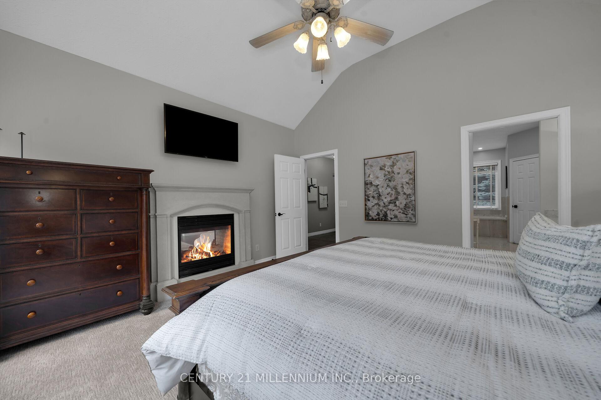 Photo 21 of 49 Waterford Drive, Erin, Hillsburgh — HOMEH