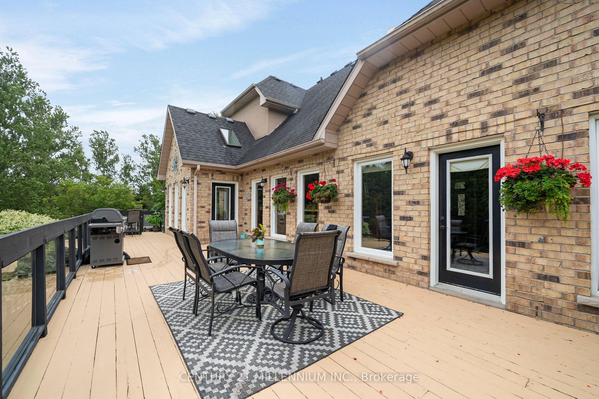 Photo 44 of 49 Waterford Drive, Erin, Hillsburgh — HOMEH