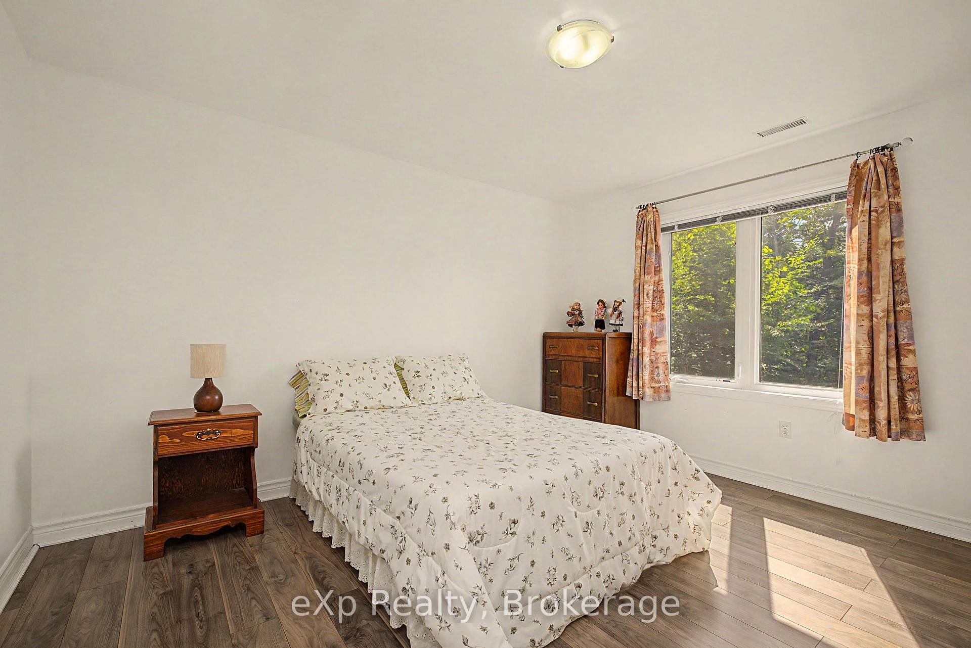 Photo 19 of 2 Mann Avenue N, Parry Sound — HOMEH