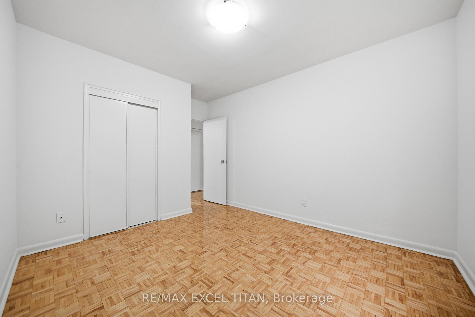 Photo 9 of Unit 107, 2895 Bathurst Street, Toronto, Bedford Park-Nortown — HOMEH