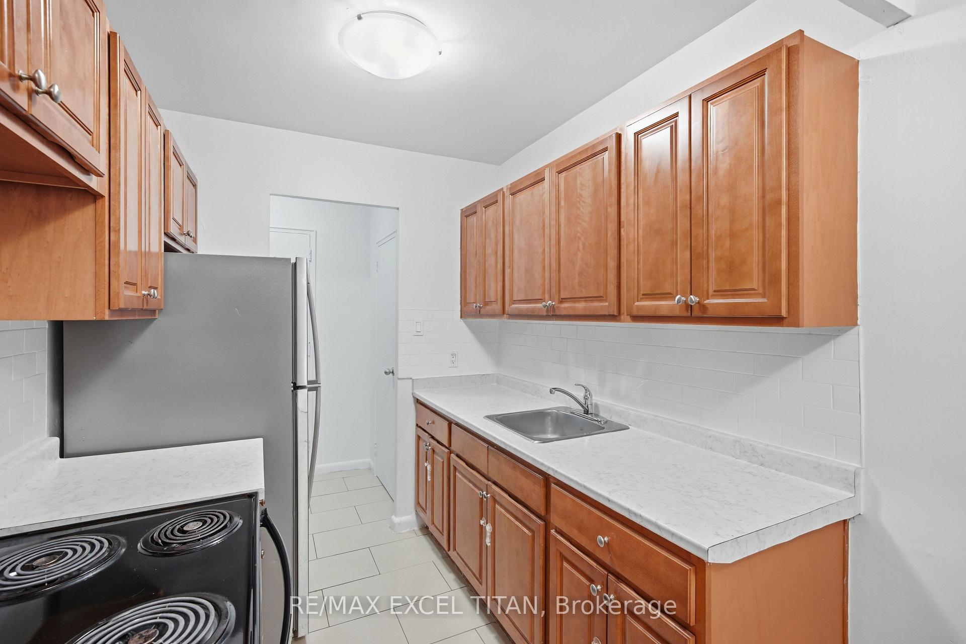 Photo 17 of Unit 107, 2895 Bathurst Street, Toronto, Bedford Park-Nortown — HOMEH