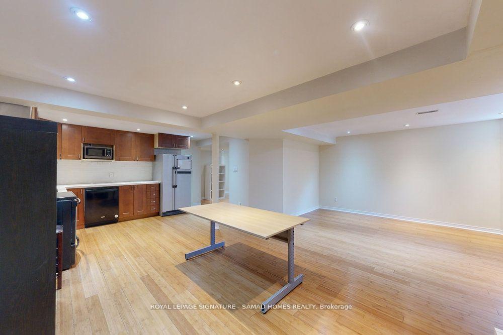 Photo 11 of Unit Bsmt, 456 Barondale Drive, Mississauga, Hurontario — HOMEH