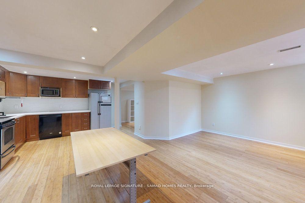 Photo 12 of Unit Bsmt, 456 Barondale Drive, Mississauga, Hurontario — HOMEH