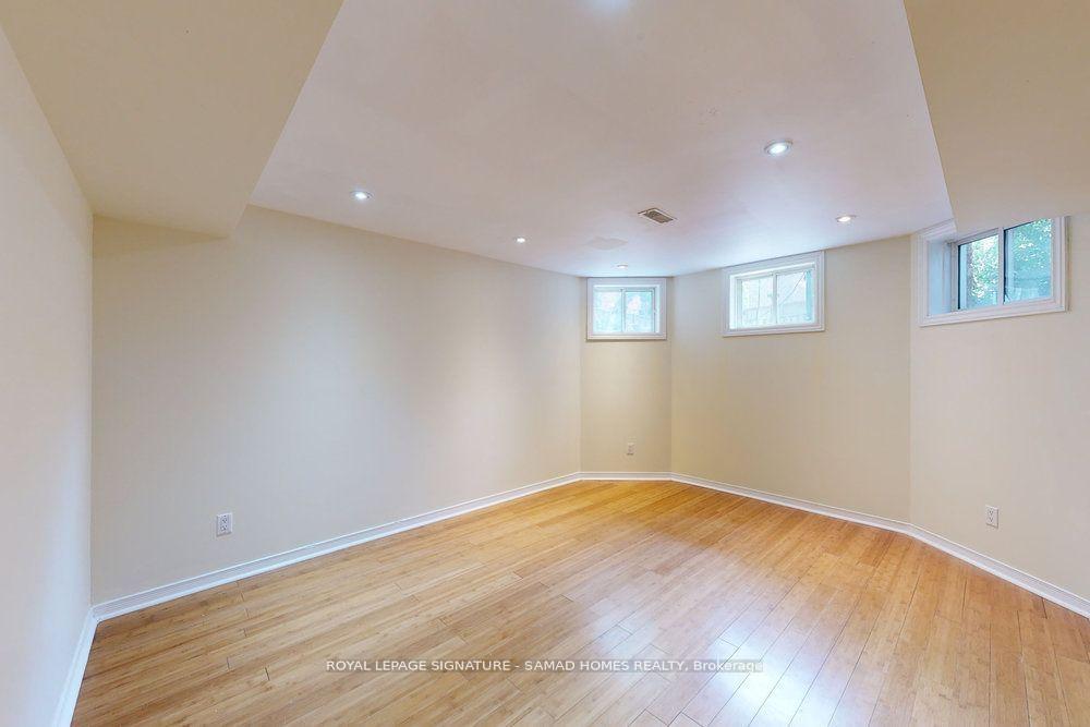 Photo 13 of Unit Bsmt, 456 Barondale Drive, Mississauga, Hurontario — HOMEH