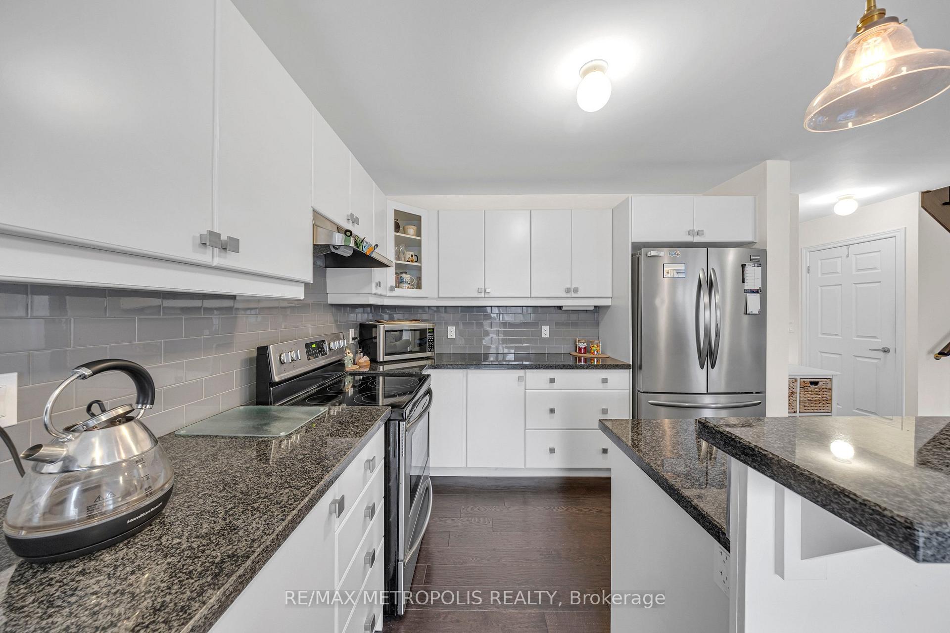 Photo 14 of 16 Treetops Boulevard, New Tecumseth, Rural New Tecumseth — HOMEH