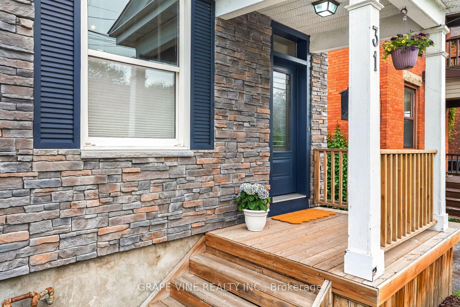 Photo 3 of 31 Westmount Avenue, Ottawa, Hintonburg — HOMEH