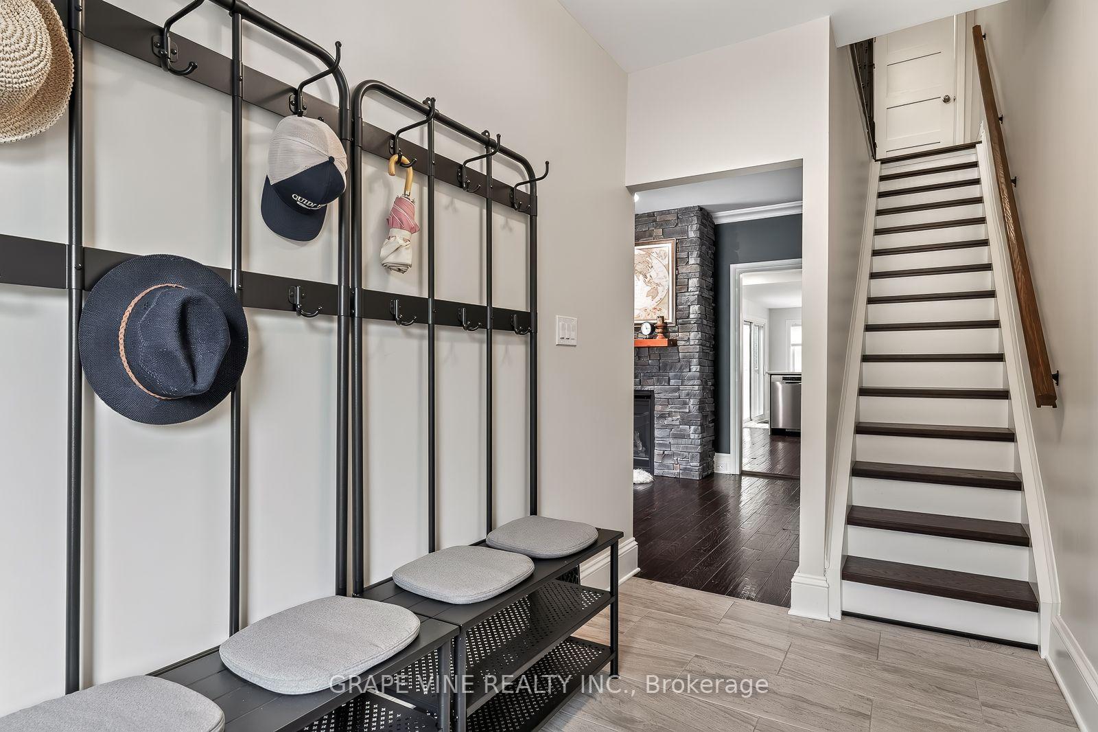 Photo 11 of 31 Westmount Avenue, Ottawa, Hintonburg — HOMEH