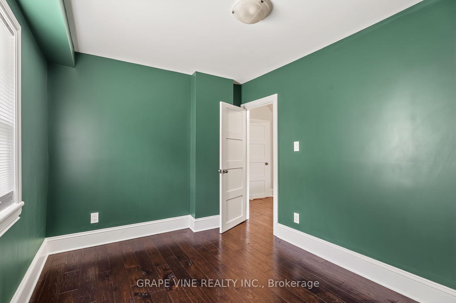 Photo 29 of 31 Westmount Avenue, Ottawa, Hintonburg — HOMEH