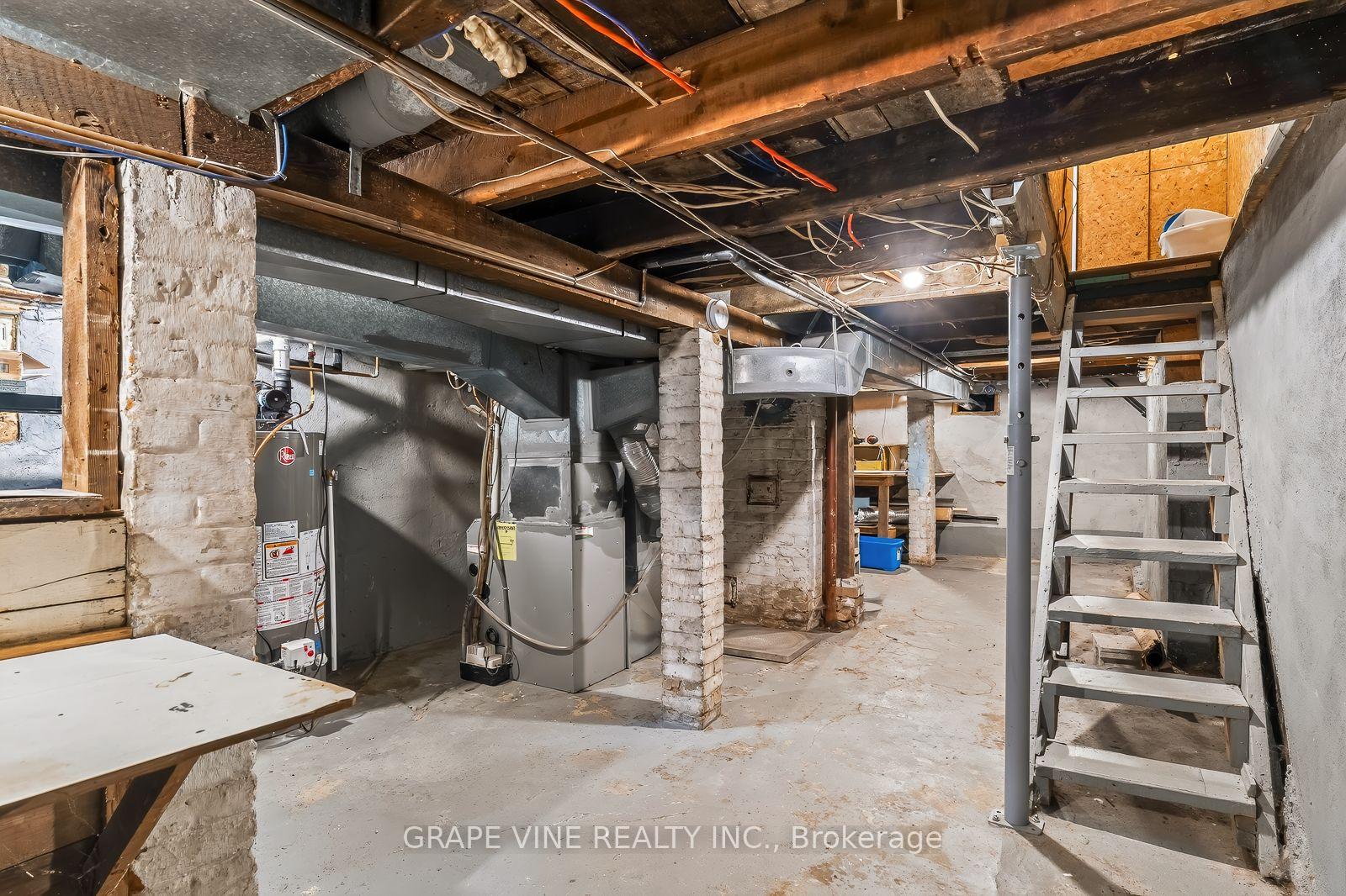 Photo 33 of 31 Westmount Avenue, Ottawa, Hintonburg — HOMEH