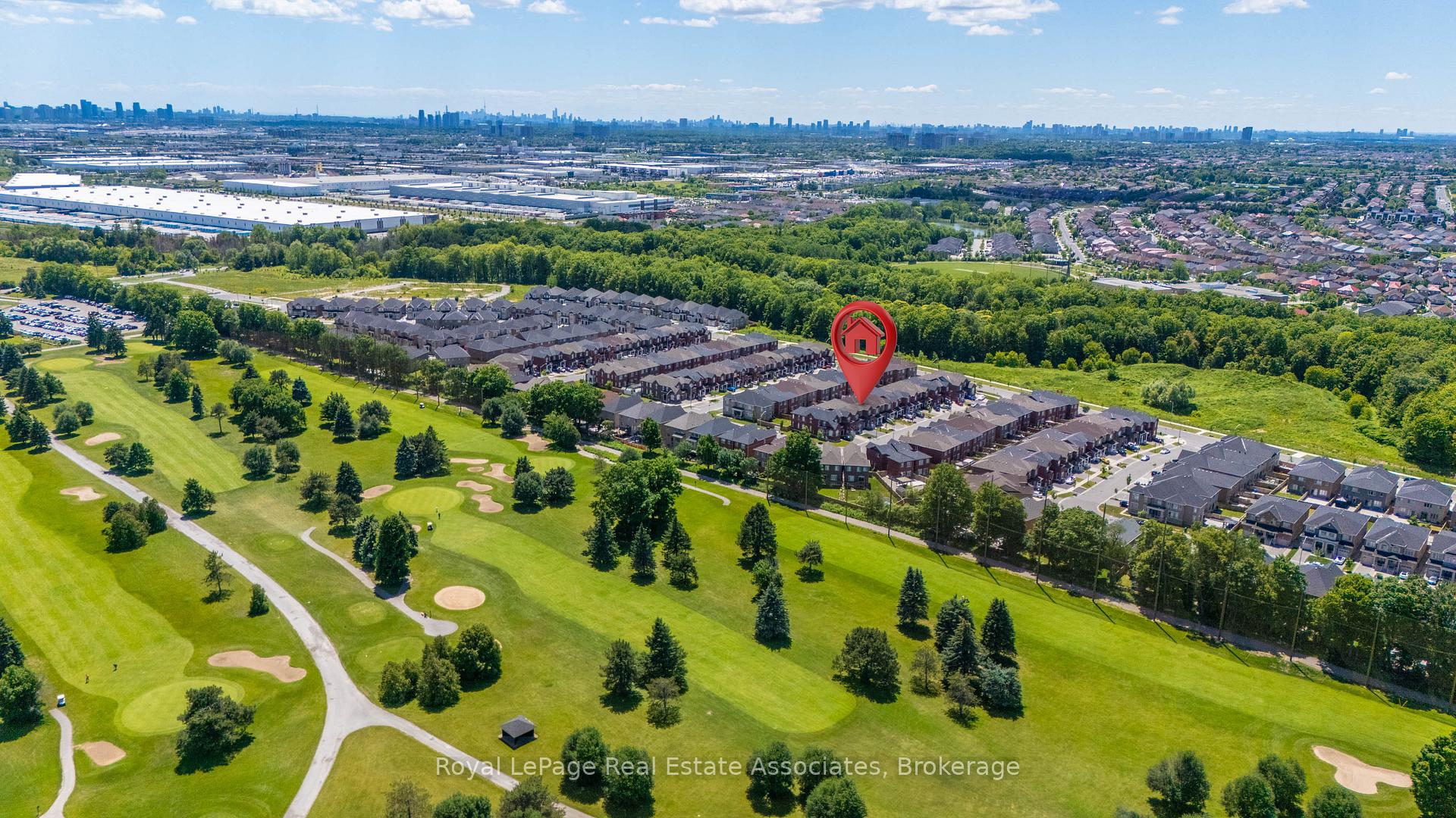 Photo 3 of 90 Titan Trail, Markham, Cedarwood — HOMEH