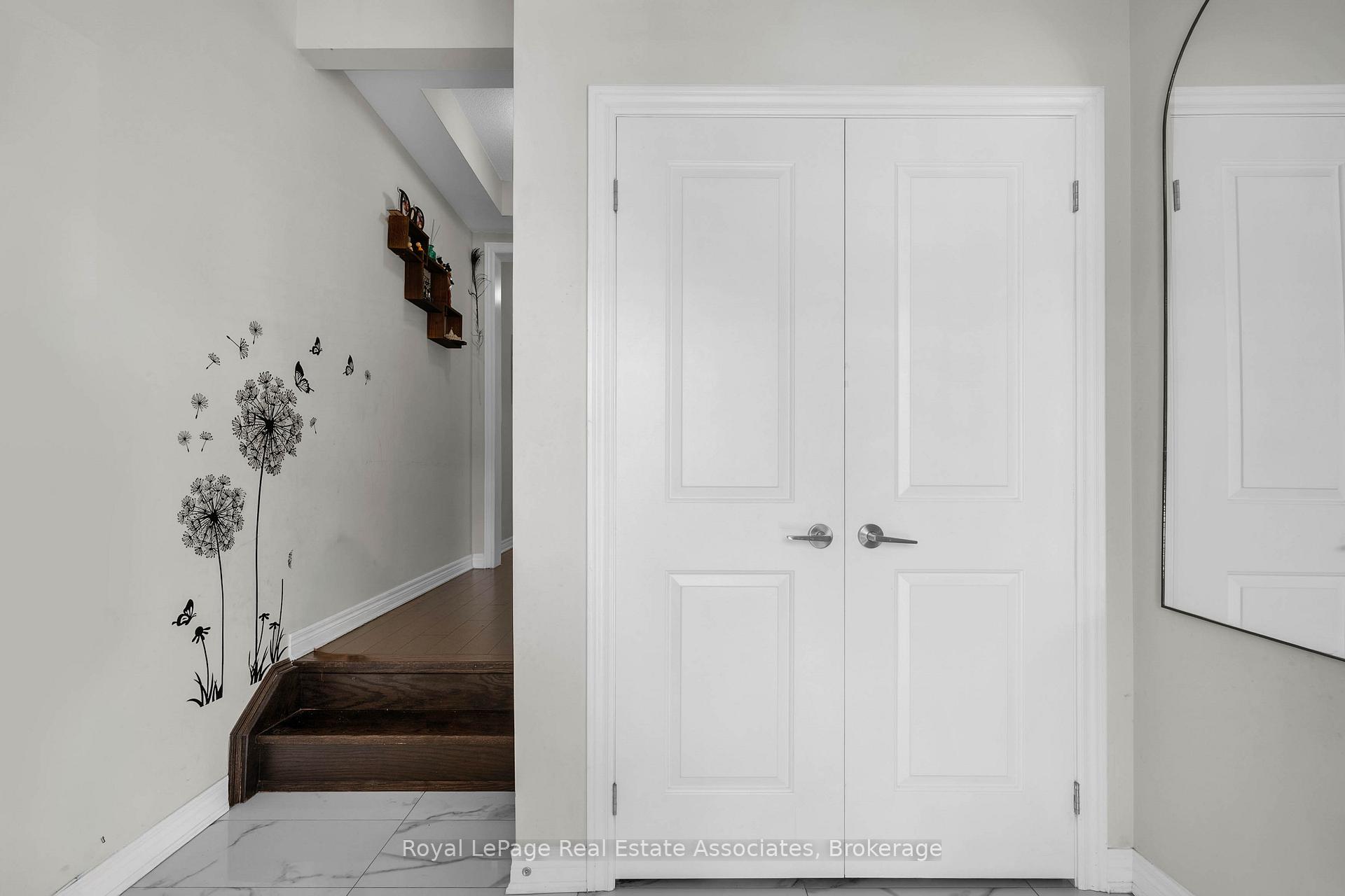 Photo 6 of 90 Titan Trail, Markham, Cedarwood — HOMEH