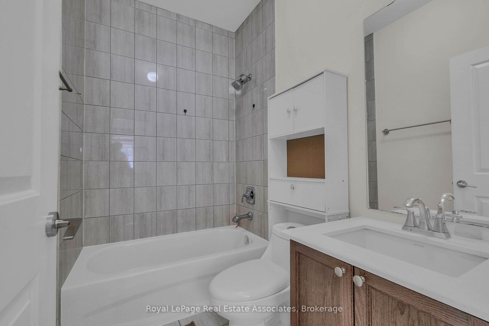 Photo 34 of 90 Titan Trail, Markham, Cedarwood — HOMEH