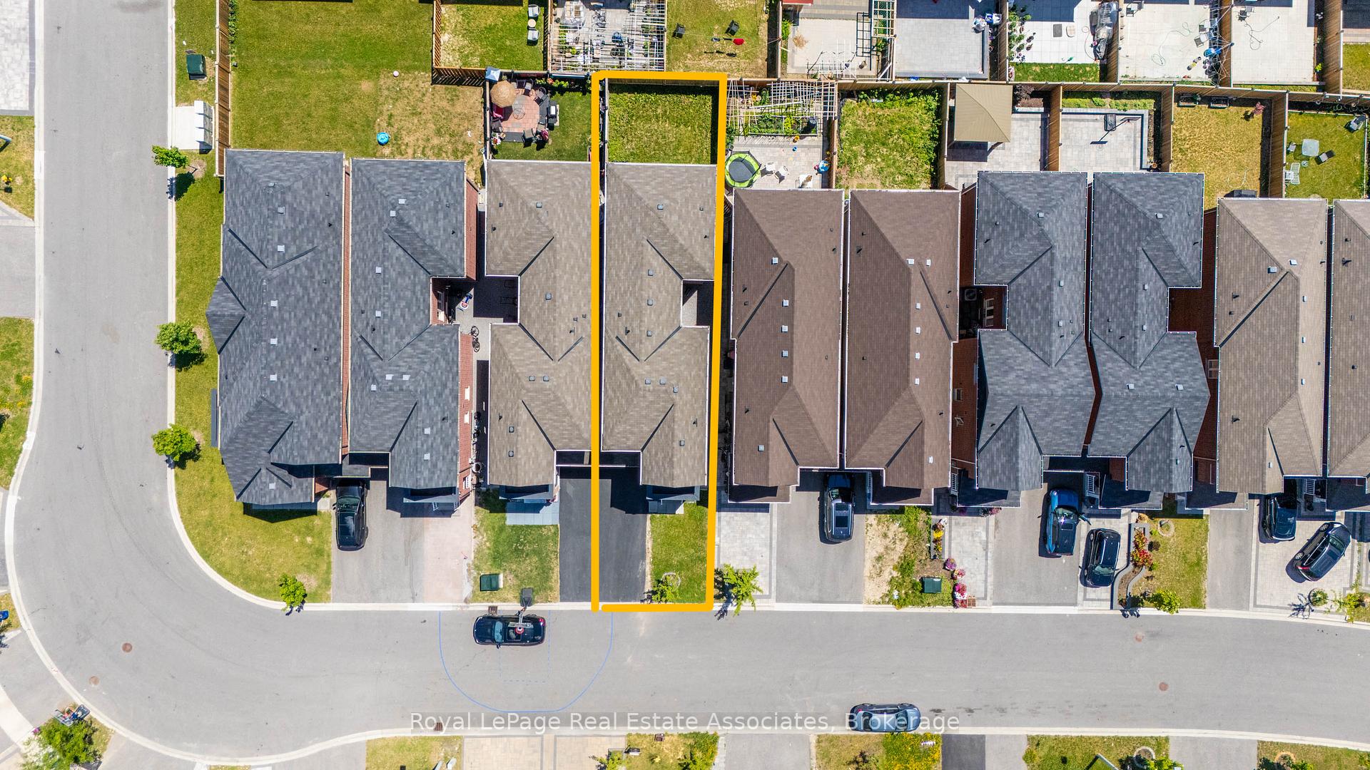 Photo 38 of 90 Titan Trail, Markham, Cedarwood — HOMEH