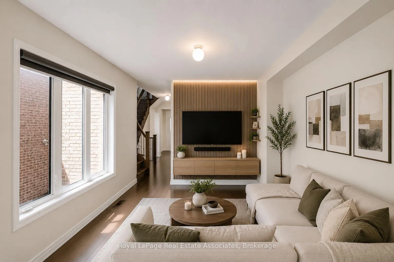Photo 10 of 90 Titan Trail, Markham, Cedarwood — HOMEH
