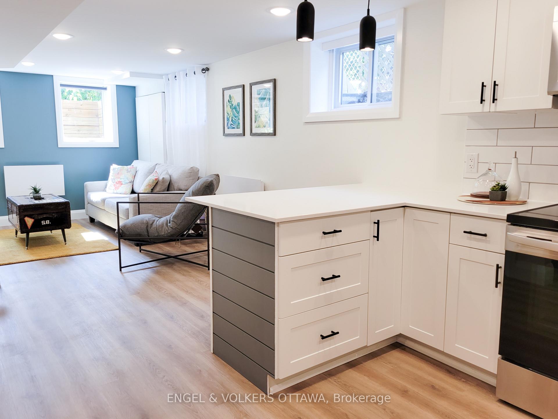 Photo 5 of Unit B, 2075 Balharrie Avenue, Ottawa, Hawthorne Meadows — HOMEH