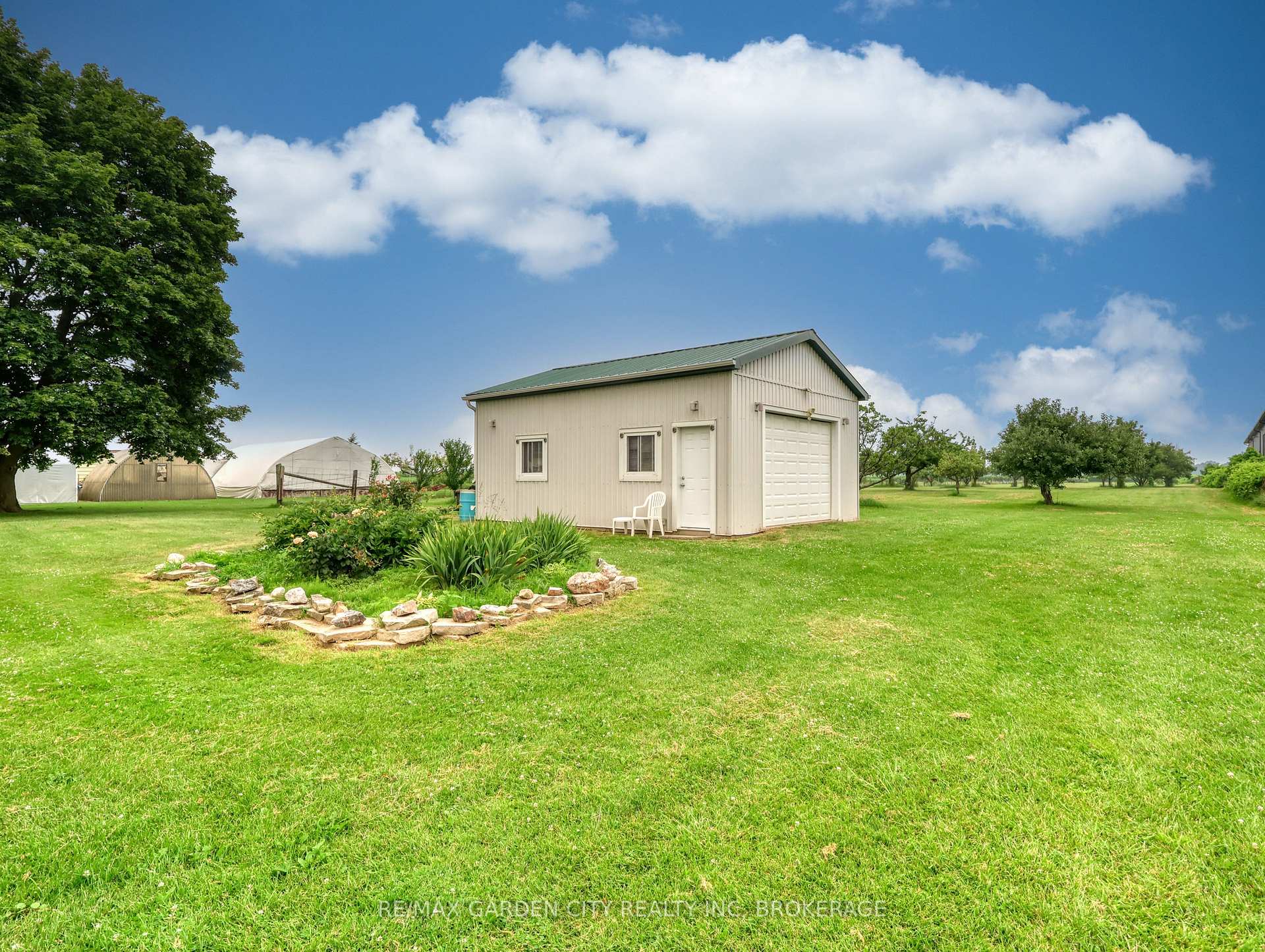 Photo 17 of 1408 Fifth Street, St. Catharines, Rural Port — HOMEH