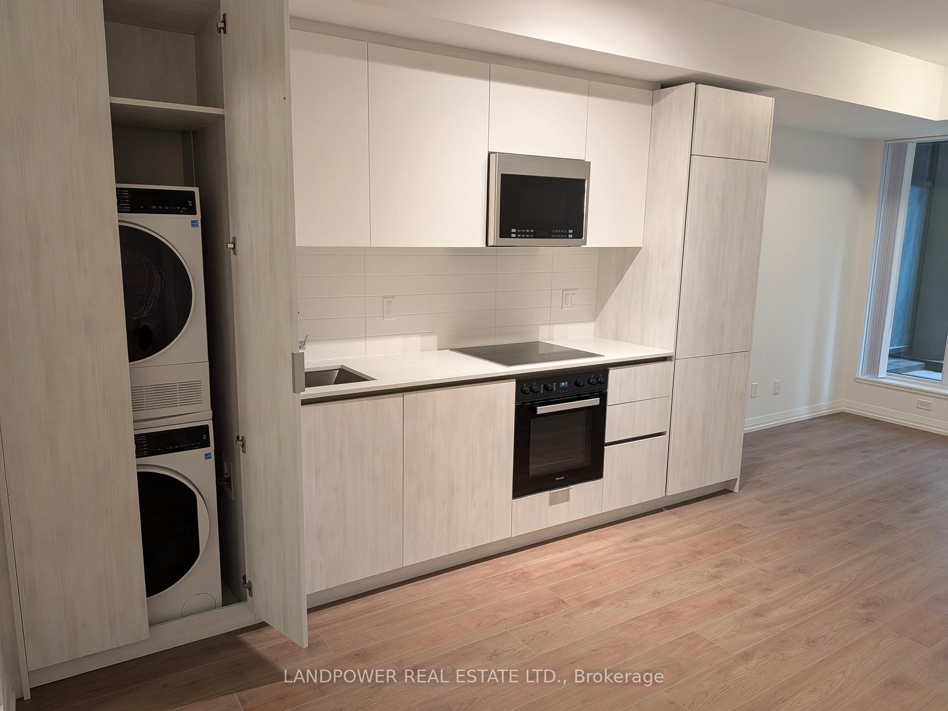 Photo 4 of Unit 510, 400 King Street W, Toronto, Waterfront Communities — HOMEH