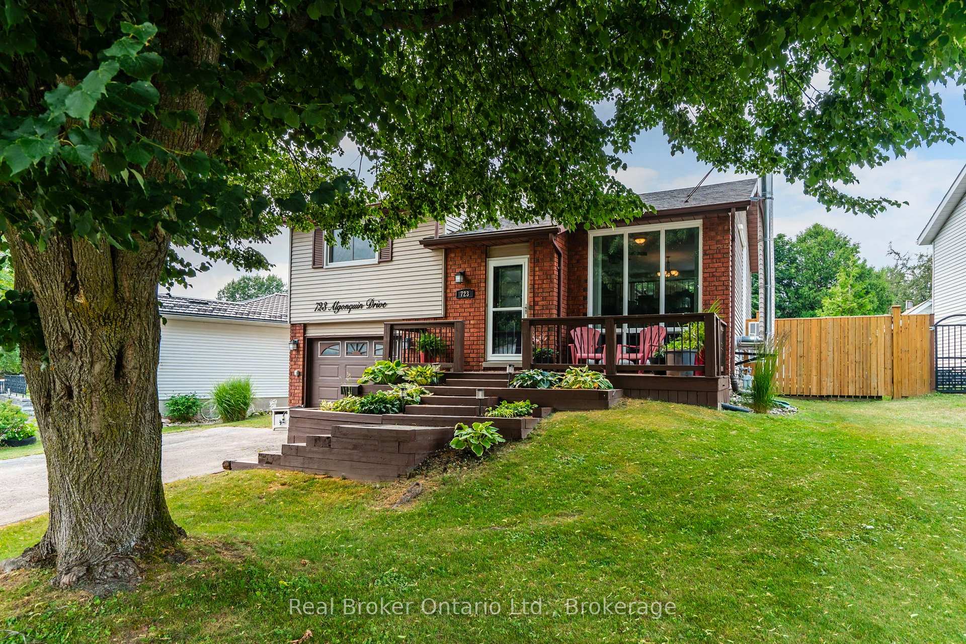 Photo 1 of 723 Algonquin Drive, Midland — HOMEH