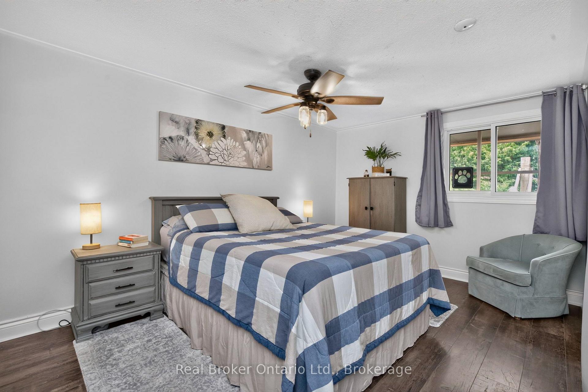 Photo 15 of 723 Algonquin Drive, Midland — HOMEH