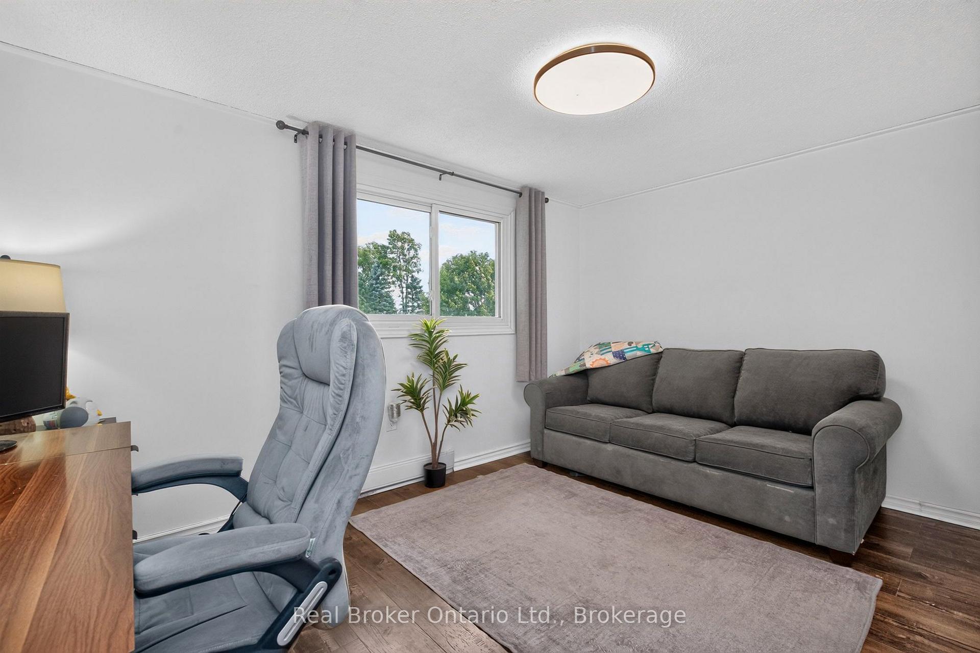 Photo 19 of 723 Algonquin Drive, Midland — HOMEH