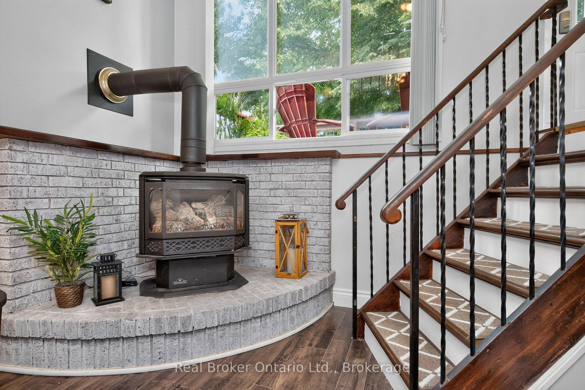 Photo 24 of 723 Algonquin Drive, Midland — HOMEH