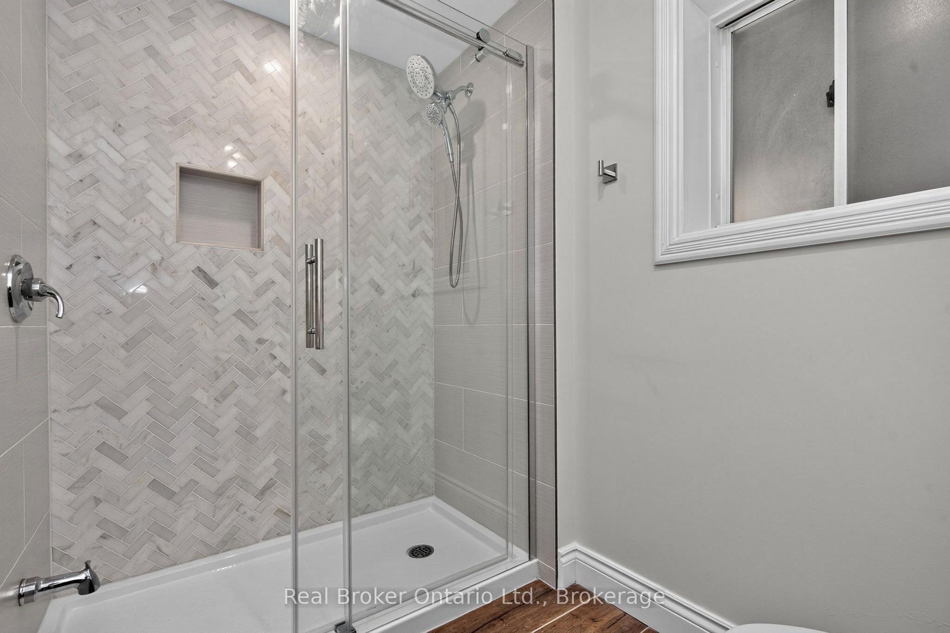 Photo 28 of 723 Algonquin Drive, Midland — HOMEH