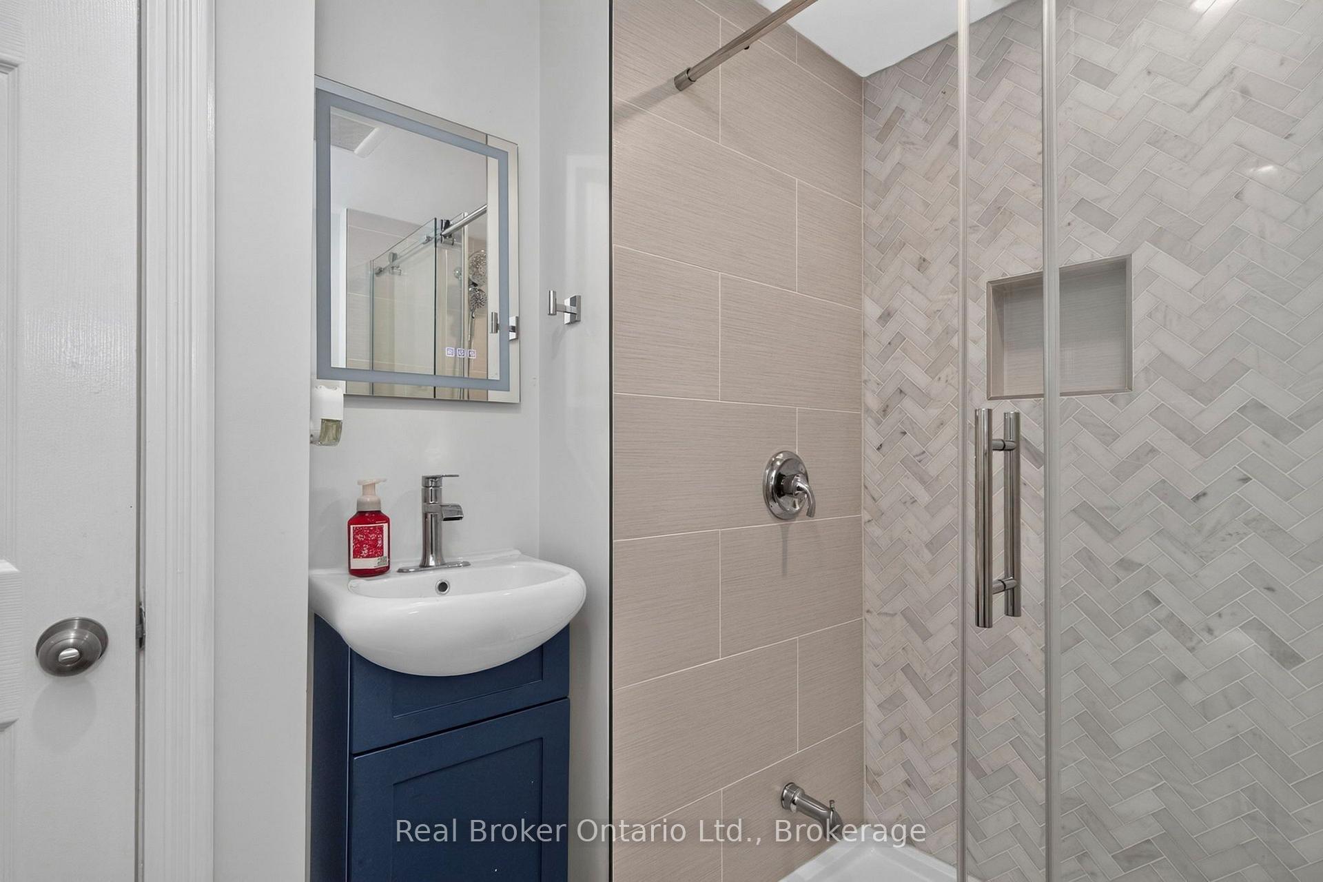Photo 29 of 723 Algonquin Drive, Midland — HOMEH