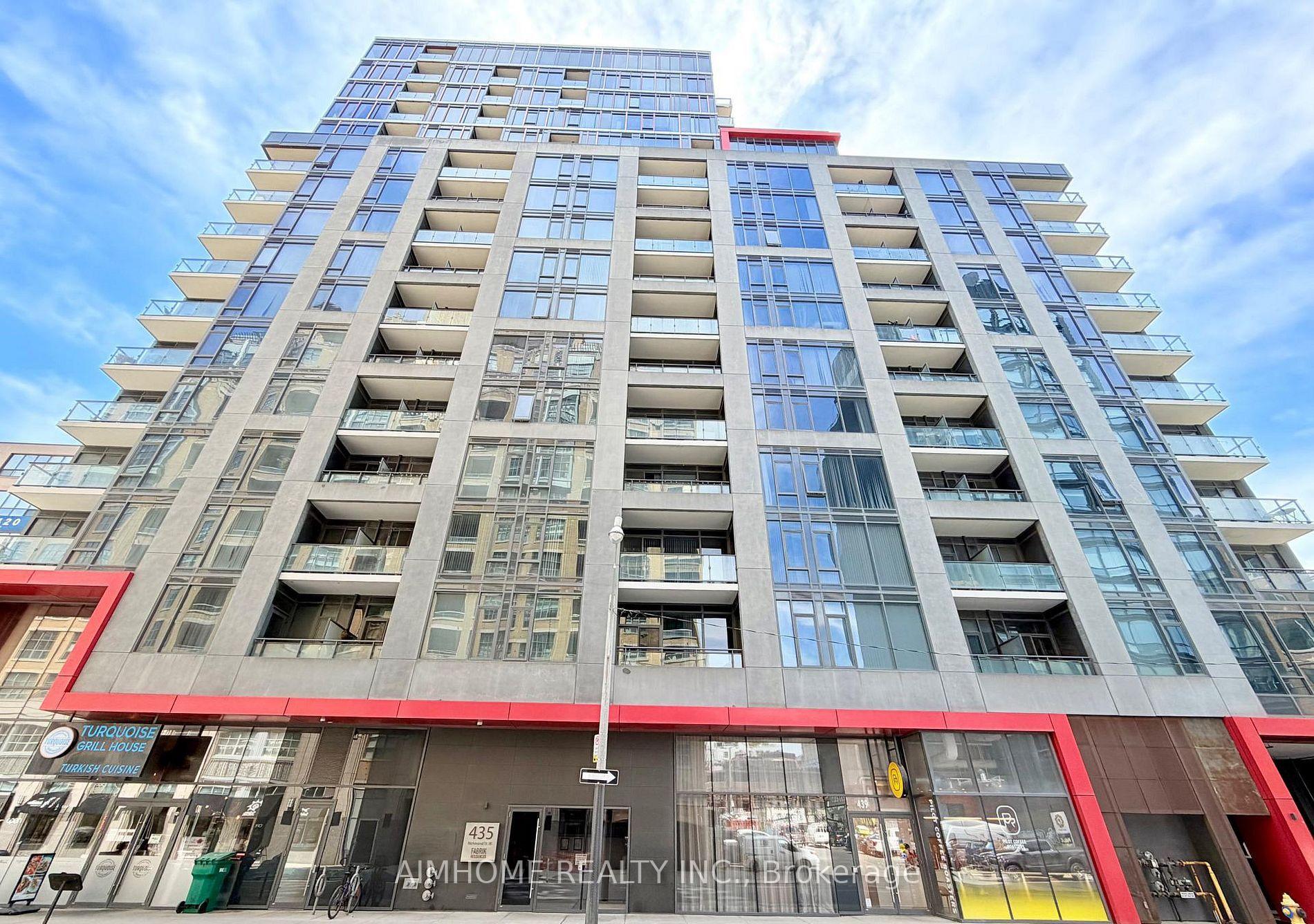 Front of Unit 505, 435 Richmond Street W