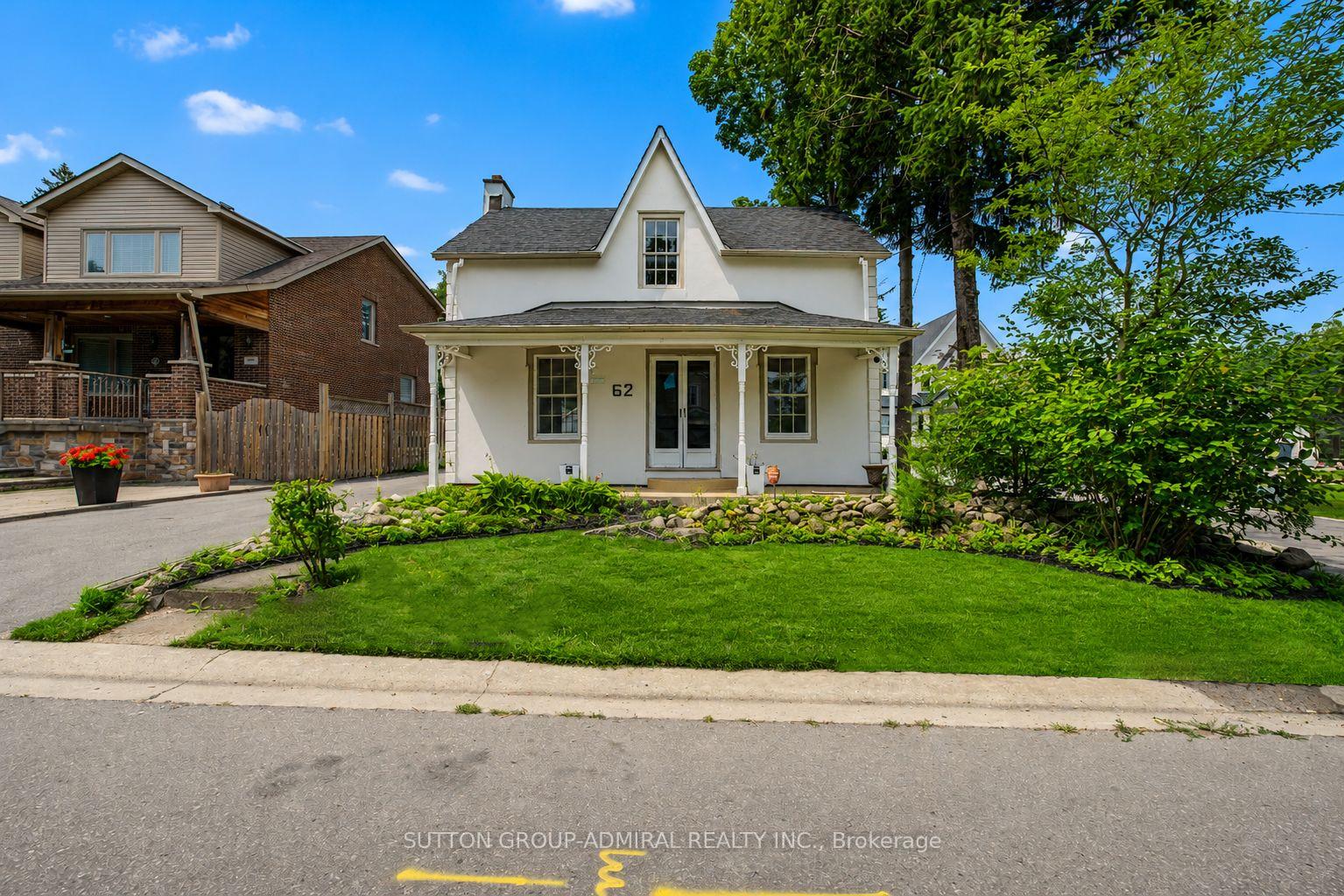 Photo 2 of 62 Centre Street W, Richmond Hill, Mill Pond — HOMEH